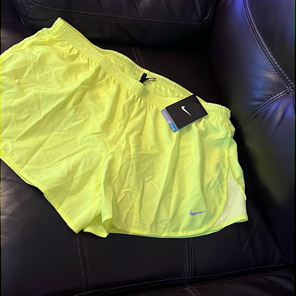 NIKE Dri-Fit neon yellow athletic shorts XL - Picture 2 of 6